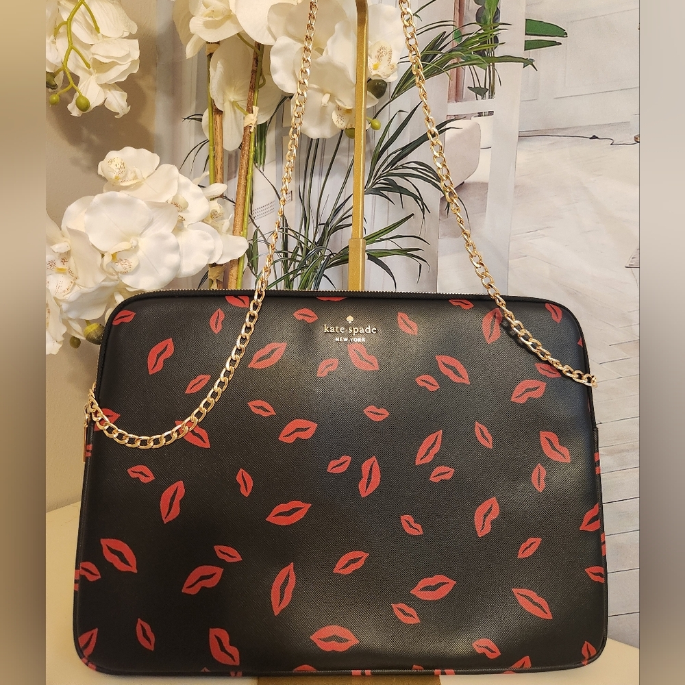 Kate Spade Kiss Padded Laptop Or Tablet Bag With Added Chain Strap For Carrying!